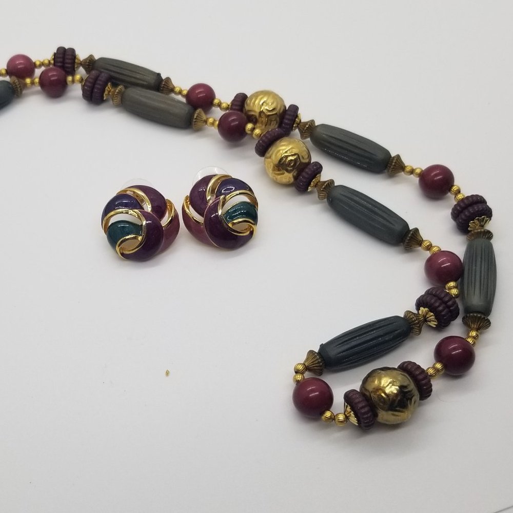 Vintage Multi Color & Shaped Beaded Necklace & Ear